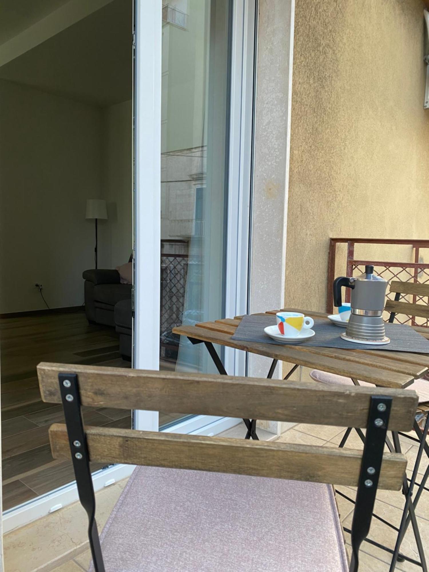 Sweet Home Margherita - Puglia Mia Apartments モノーポリ エクステリア 写真